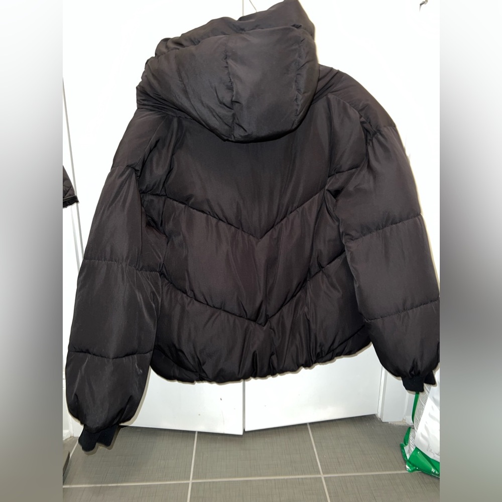 Zara Women’s Puffer Jacket